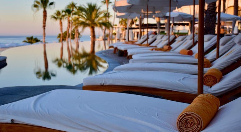 how to start a spa company