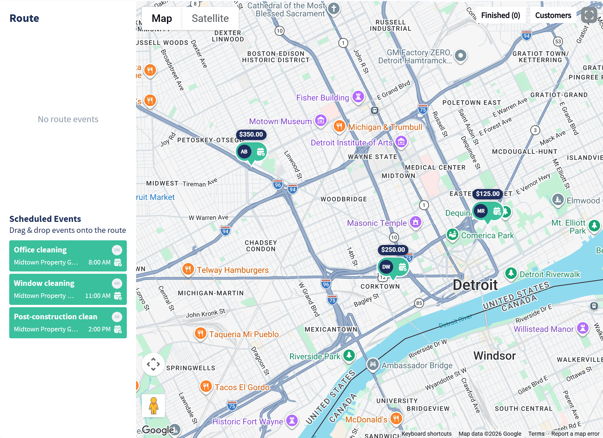 Scheduled jobs waiting to be dragged onto the route in Servgrow, with the stops on the map
