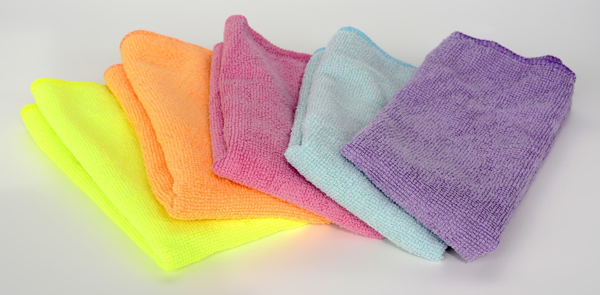 4 Best Window Cleaning Cloths: For Professional Results